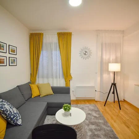 Meridian شقة زلاتيبور