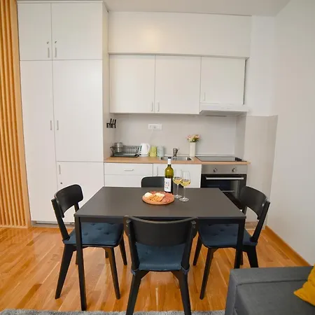 Meridian * زلاتيبور