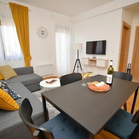 Apartment Meridian *